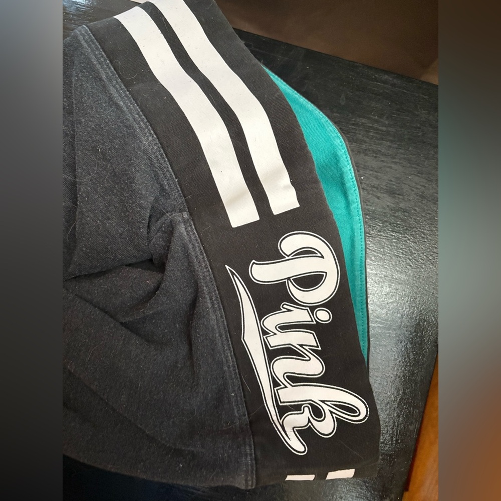 PINK Victoria's Secret Black and Teal women’s extra small crops!
